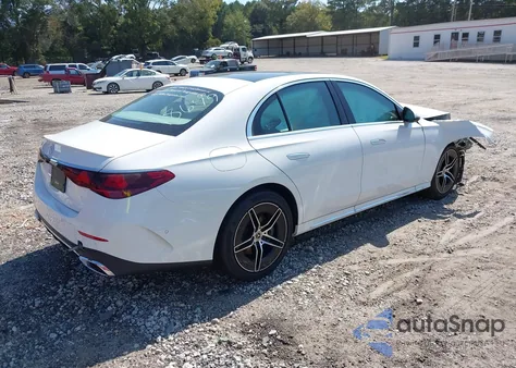 2025 Mercedes-Benz E 350 from USA, damaged, VIN W1KLF4GB5SA126173